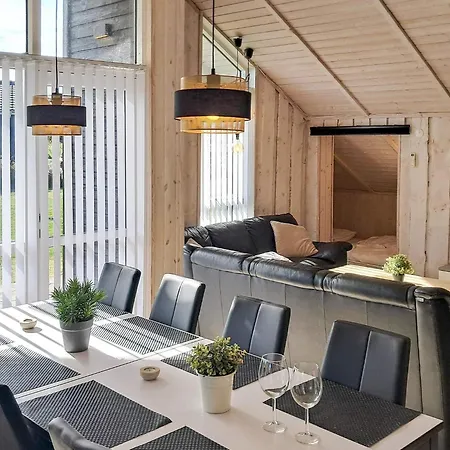 Luxury Lakeside Retreat - By Traum