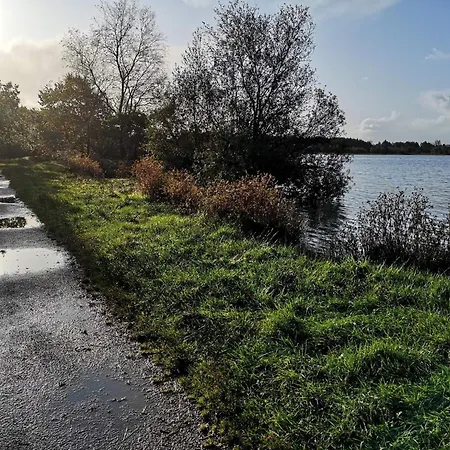 Luxury Lakeside Retreat - By Traum Feriehus Ansager